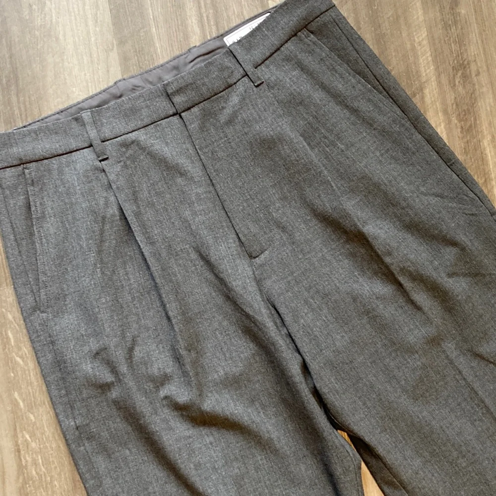 GAP 90s Loose 365 Relaxed Pleated Trousers Baggy Fit Minimalist 32x29.5" - Picture 5 of 15